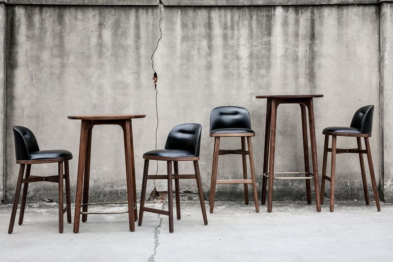 UTILITY Bistrotisch Gastronomiequalität Ø63cm | braun, image 1 of 4