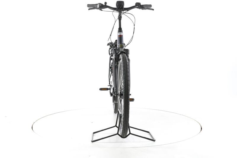 Victoria Cysalo 11 2022 | black | 28" | 46 cm | 500 - 3000 km 3