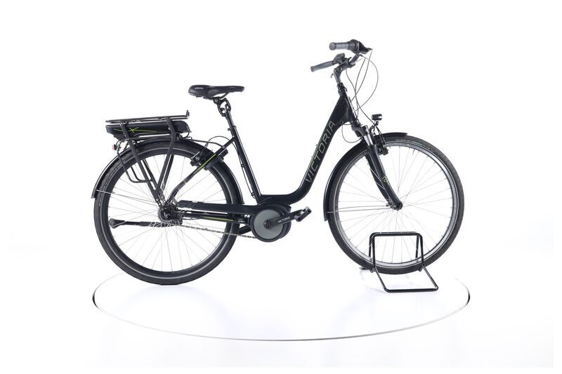 Victoria eTrekking 5.10 (2022) | Low Entry | black/green | 28" | 51 cm | 2000 - 3000 km 1
