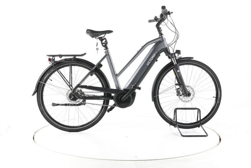 Victoria Tresalo 11 2022 | gris | 28" | 53 cm | < 500 km, image 1 of 5