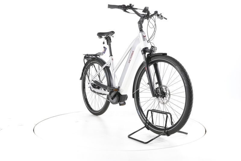 Victoria TRESALO 15 2023 | argent | 28" | 48 cm | < 500 km, image 2 of 4