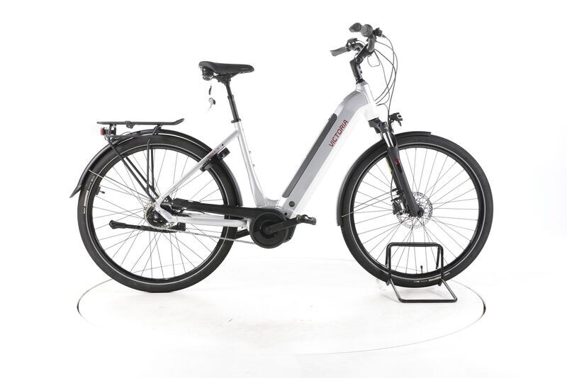 Victoria Tresalo 15 2023 | biały | 28" | 52 cm | 500 - 3000 km, image 1 of 5