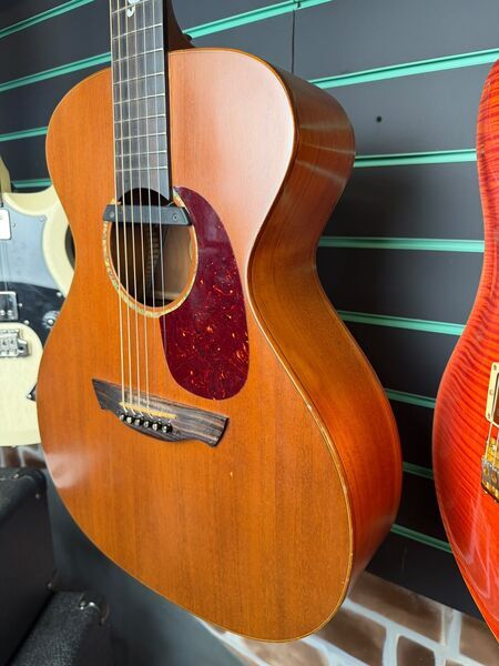 Vintage Gordon Giltrap VE3000MGG Natural Satin Electro Acoustic Guitar | Natural Satin, image 5 of 5