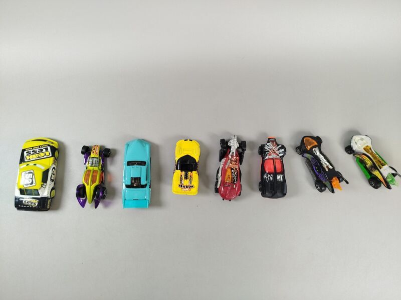 Vintage Hot Wheels Rennautos - Set von 8 Fahrzeuge | mehrfarbig 1