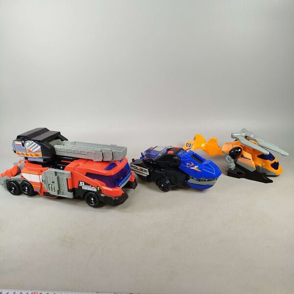 VTech Bundle Fire Brigade Police Air Rescue Set of 3 Emergency Vehicles Transformable into Dinosaurs | multicoloured, image 1 of 5