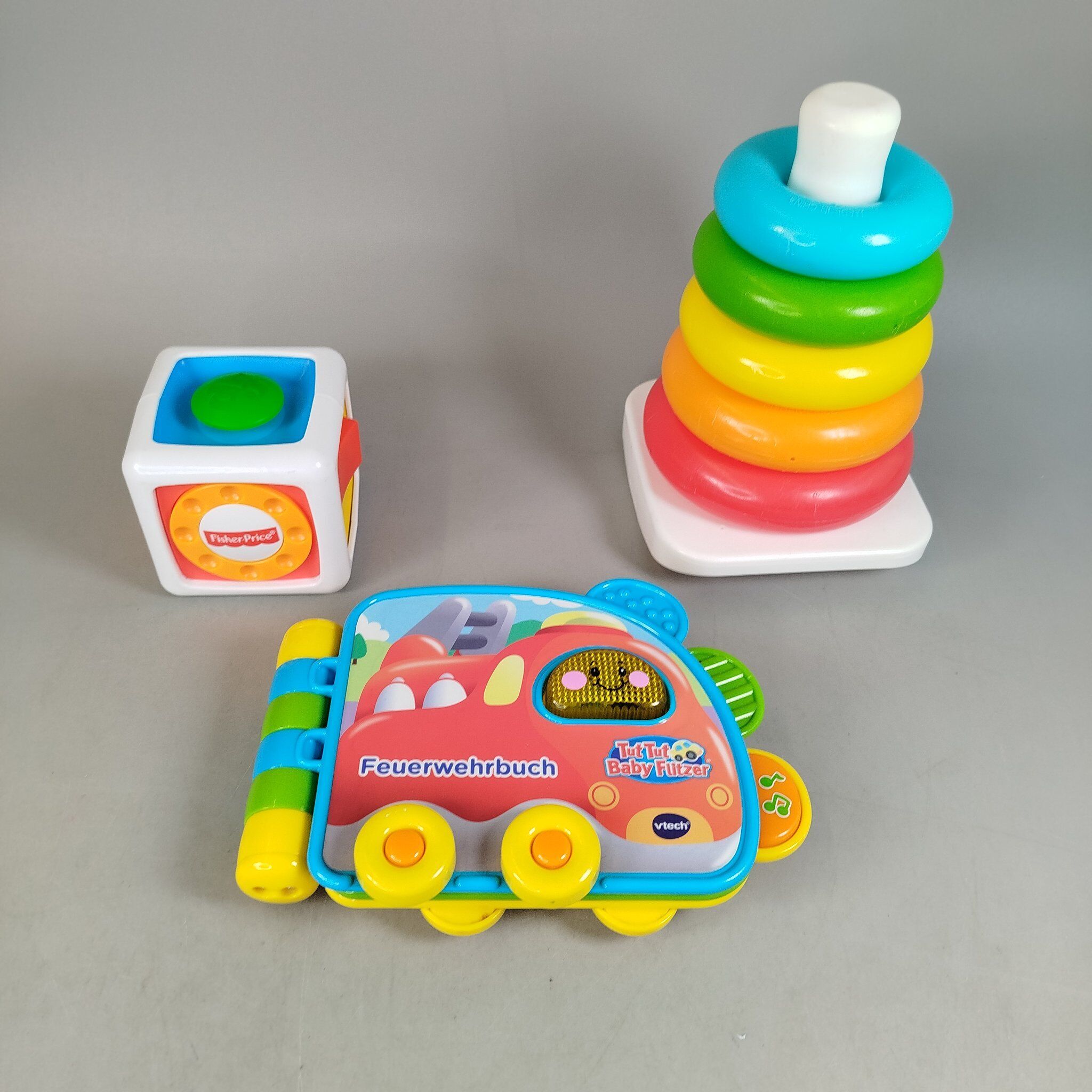 VTech Bundle Tip Tap Baby Flitzer Set von 4 Stapelwürfel, Aktivwürfel, Stapelring & Feuerwehrbuche