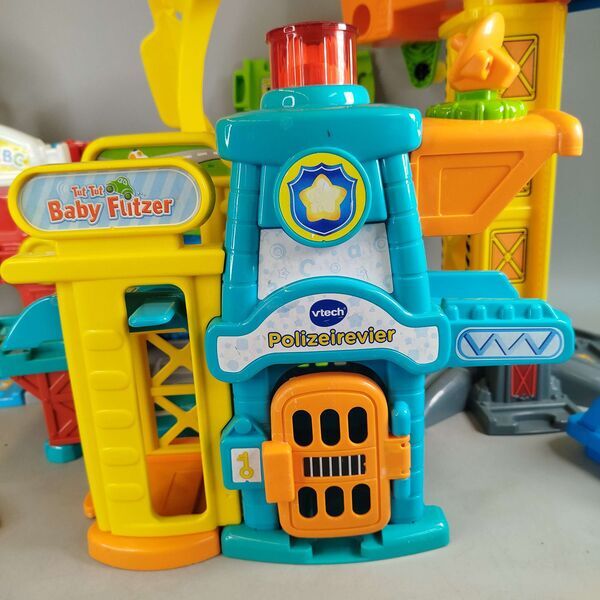 VTech Bundle Tut Tut Baby Flitzer Feuerwehr & Polizei Spielset mit Feuerwehrstation & Baukrane | multicolored, image 2 of 4