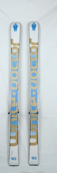 White Doctor FT8 (2010) | white | 163 cm 2