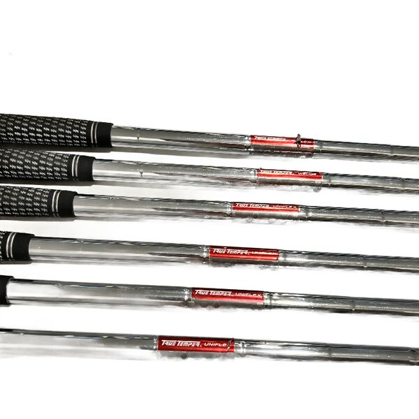 Wilson Staff D200 Iron Set | Uniflex | right-hand | 6-PW + G 4