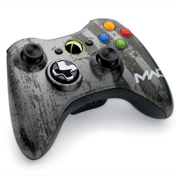 Xbox 360 Slim | 250 GB | Call of Duty: Modern Warfare 3 -versio | 1 ohjain, image 4 of 5