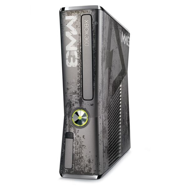 Xbox 360 Slim | 320 GB | Call of Duty: Modern Warfare 3 Edition, image 3 of 5
