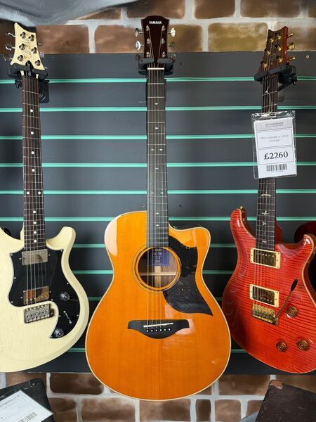Yamaha AC5R A.R.E Vintage Natural 2025 Electro-Acoustic Guitar | Vintage Natural, image 2 of 5