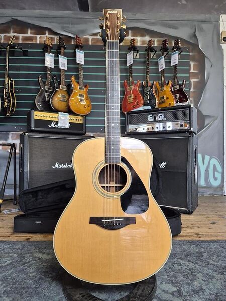 Yamaha LLX6A Gloss Natural 2012 Electro-Acoustic Guitar | Gloss Natural, image 1 of 5