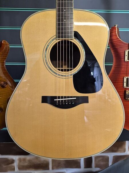 Yamaha LLX6A Gloss Natural 2012 Electro-Acoustic Guitar | Gloss Natural, image 5 of 5