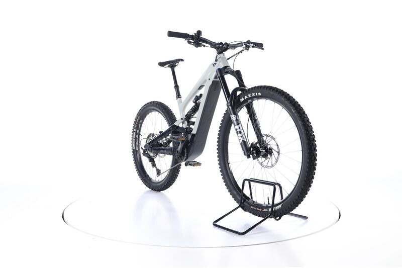 YT Decoy Shred (2020) | Diamant | hellgrau | 29/27.5" | S | 100 - 500 km 3