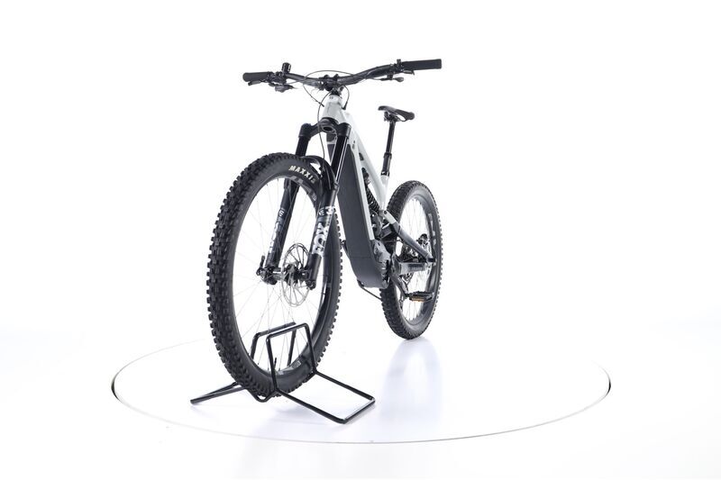 YT Decoy Shred (2020) | Diamant | hellgrau | 29/27.5" | S | 100 - 500 km 4