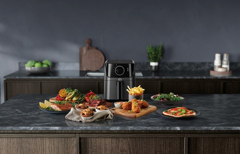 AEG AF5-1-4GB Deli 5 Air Fryer | Granite Black 5