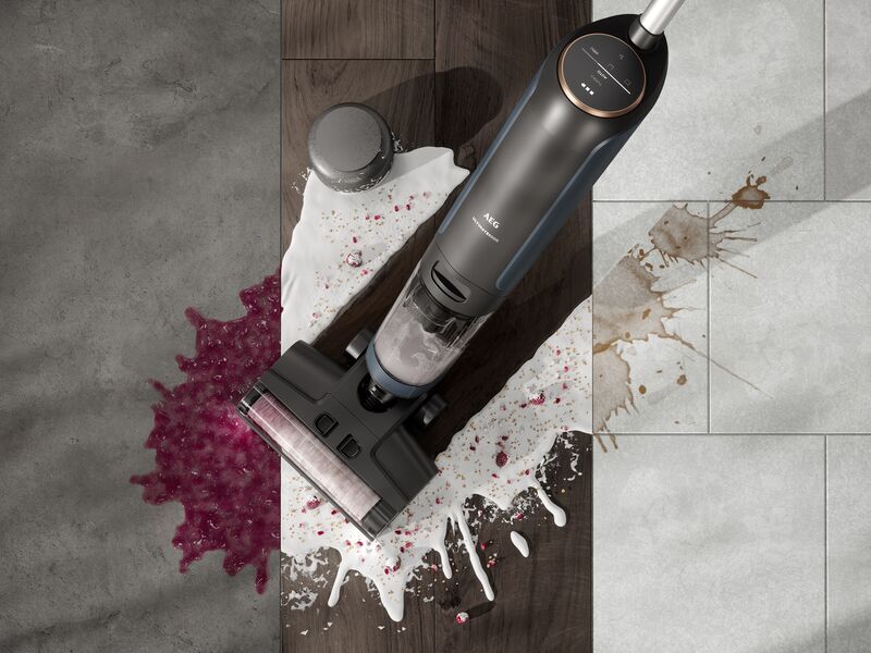 AEG AW81U3DB ULTIMATE 8000 Wet&Dry Akku-Staubsauger | grau 3