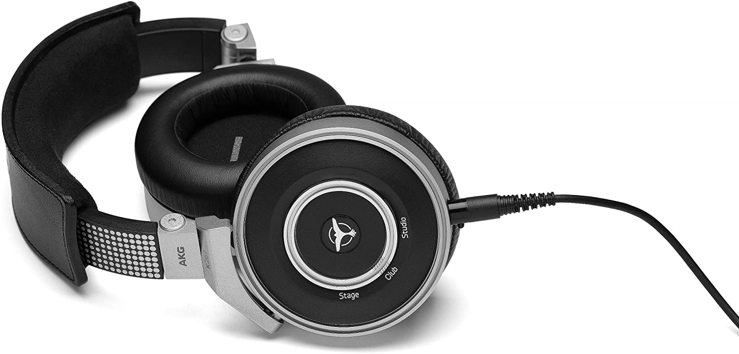 AKG K267 TIESTO 密閉型ヘッドホン(有線)、動作確認済 AKG K267 TISTO ヘッドホン ヘッドフォン DJヘッドホン TIESTO 中古