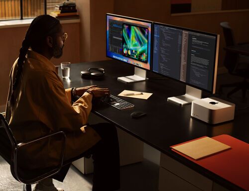 Apple Mac Studio 2025 M4 Max desktop, refurbished