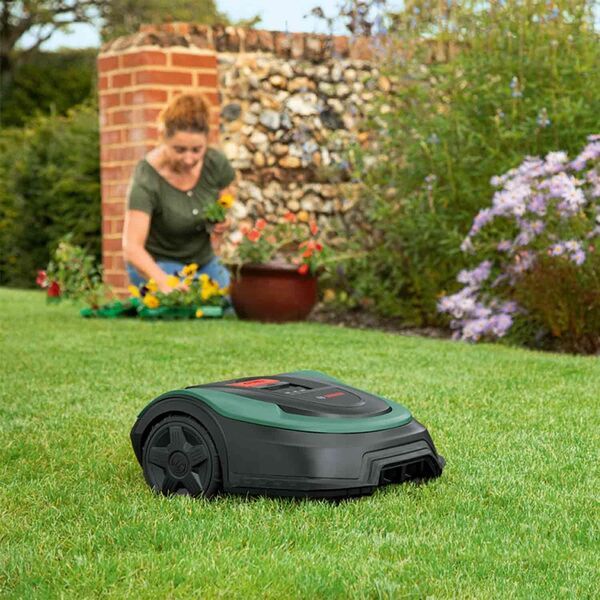 Bosch Indego XS 300 robotická sekačka na trávu | černá/zelená, image 2 of 2