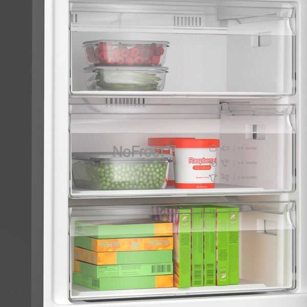 Bosch KGN49LBCF Refrigerator/freezer combination | black, image 4 of 5