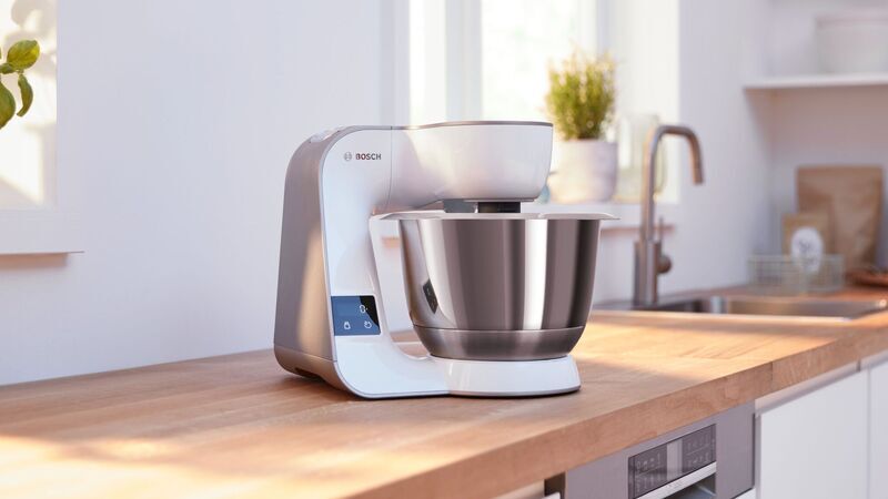 Bosch Serie 4 Food processor MUM 5 1000 W | white/champagne, image 3 of 5