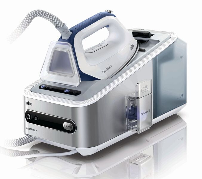 Braun IS 7143 WH CareStyle 7 Steam Iron Station | white/blue 1