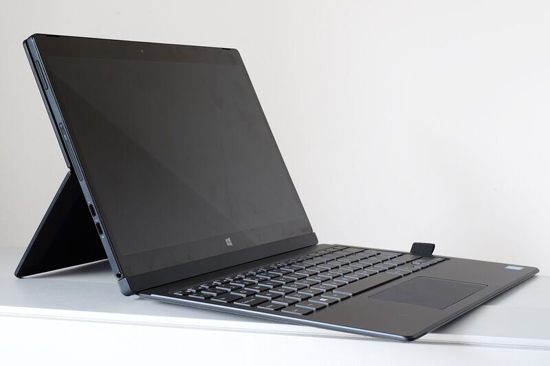 Dell Latitude 7275 2 in 1 | m7-6Y57 | 12.5" | 8 GB | 360 GB SSD | Win 10 Pro | DE 2