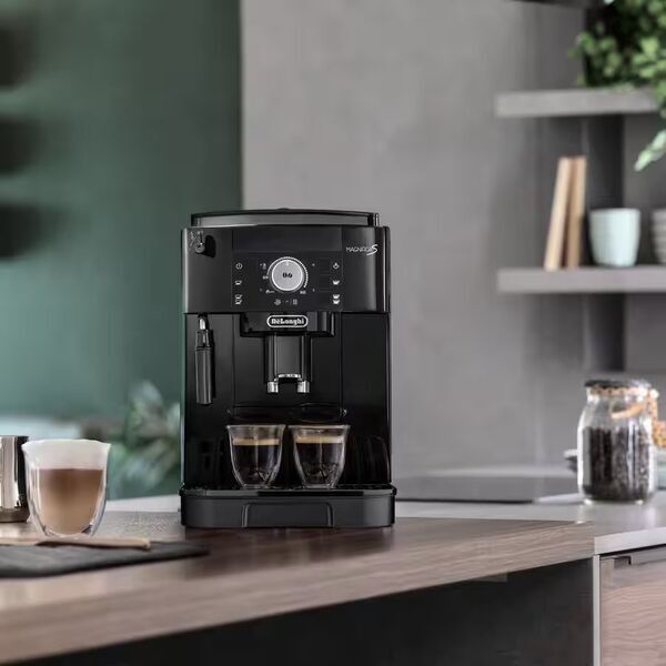 De'Longhi ECAM 11.112.B Magnifica S | 24 Monate Herstellergarantie | schwarz 5