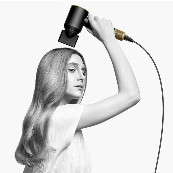 Dyson Supersonic™ Hair dryer | Onyx Gold 3