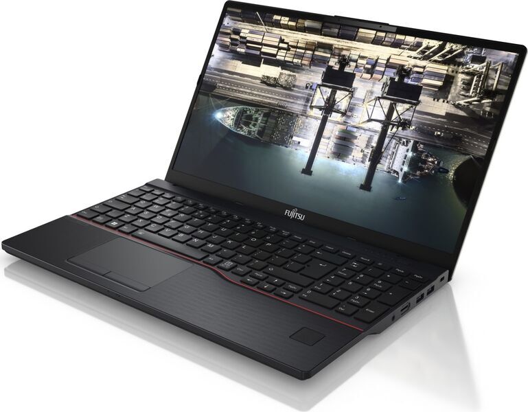 Fujitsu Lifebook E5512 | i7-1255U | 15.6" | 16 GB | 512 GB SSD | Win 11 Pro | DE 3