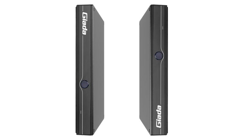 Giada D68 | i5-8259U | 16 GB | 128 GB SSD | Win 11 Pro 1
