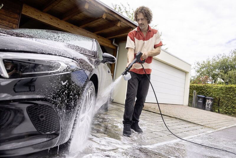 Kärcher K 3 FJ Pressure Washer | yellow/black, image 2 of 3