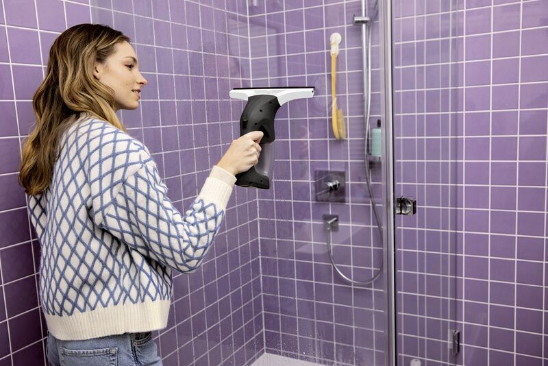 Kärcher KWI 1 Plus C Rechargeable window cleaner | black/grey 3