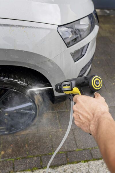 Kärcher OC Handheld Compact cordless medium-pressure cleaner | black/yellow, image 3 of 5