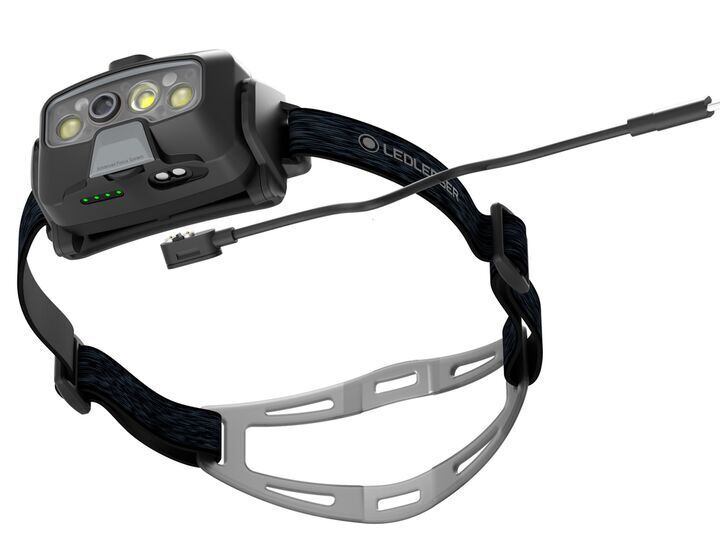 Ledlenser HF8R Core Headlamp | black 3