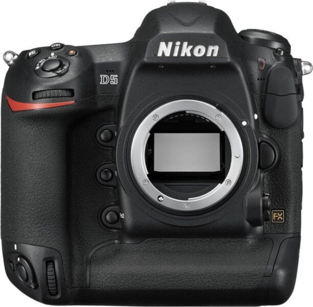 Nikon D5 XQD | schwarz 1