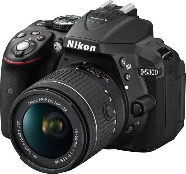 Nikon D5300 | Nikon AF-S DX 18-105mm 3,5-5,6G ED VR | Schwarz, image 1 of 4