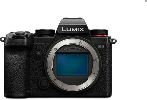 Som Ny: Panasonic Lumix DC-S1 | svart | Lumix S 20-60mm 3.5-5.6