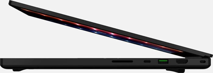 Razer Blade 17 (2021) | i9-11900H | 17.3" | 32 GB | 1 TB SSD | 4K | Touch | Podświetlenie klawiatury | RTX 3080 16 GB | Win 11 Pro | DE, image 4 of 5
