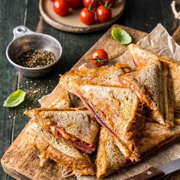 Rommelsbacher Sandwich Maker ST 710 Fun for 2 | black/silver 3