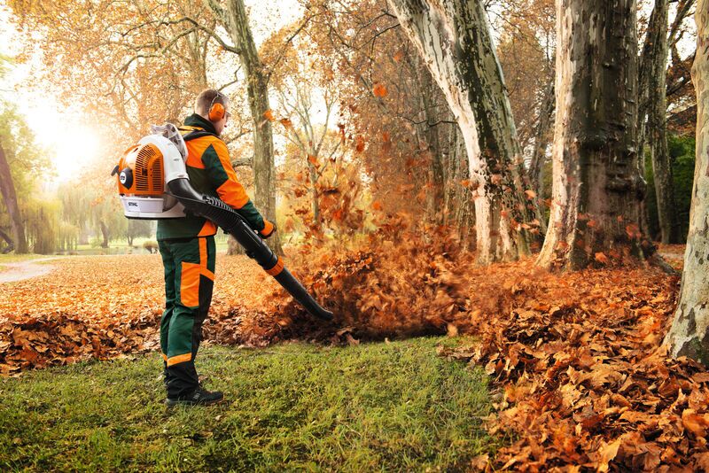 STIHL BR 700 Benzin-Laubbläser | orange/grau/schwarz 3