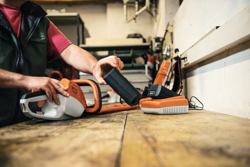 STIHL HSA 86 Cisaille à haies sans fil en kit | orange/gris/noir 5